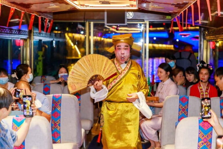 Guilin Night Tour: Four Lakes Cruise on Opera Boat - Who will enjoy this tour?