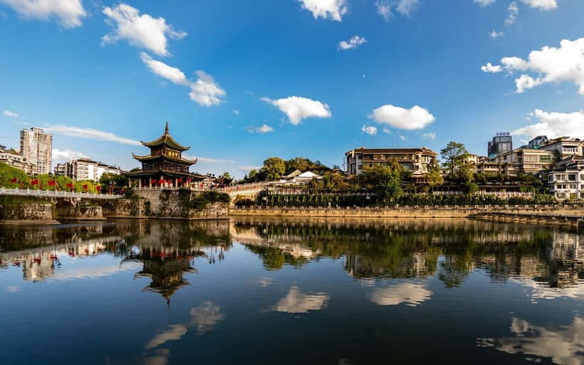 Guiyang Guided City Tour Including Hotel Pickup - Additional Insights from Reviews