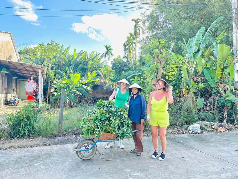 Ho Chi Minh: Mekong Delta Day Trip Small Group (Max 11 Pax) - Easy Pickup and Comfortable Transportation