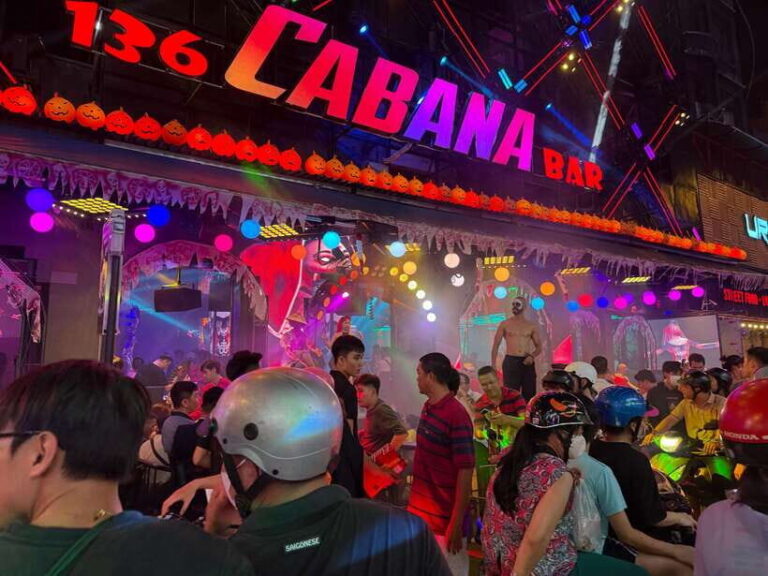 Ho Chi Minh Street Food Private Walking Tour With Good Guide - Why This Tour Works