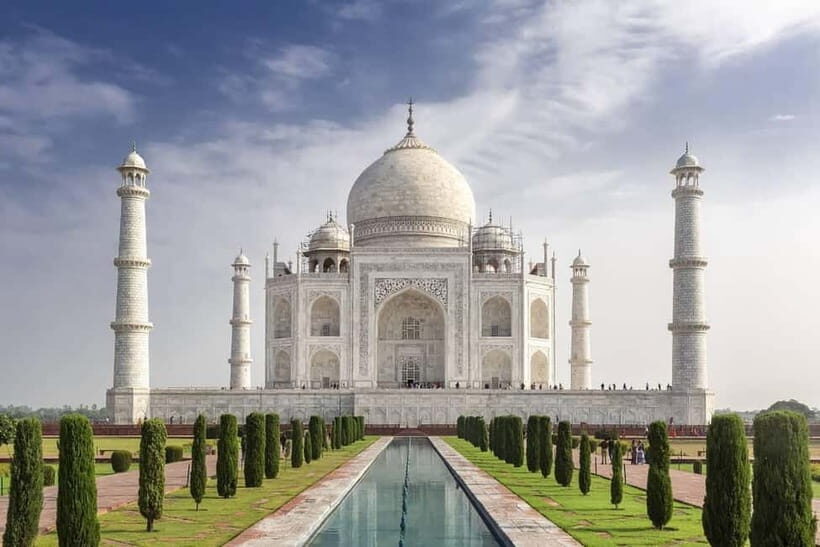 Inside the Taj Mahal - A journey Through Time - The Sum Up