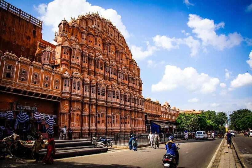 Jaipur: 2-Day City Sightseeing Tour with Cab & Guide - Day Two: An Extended Exploration