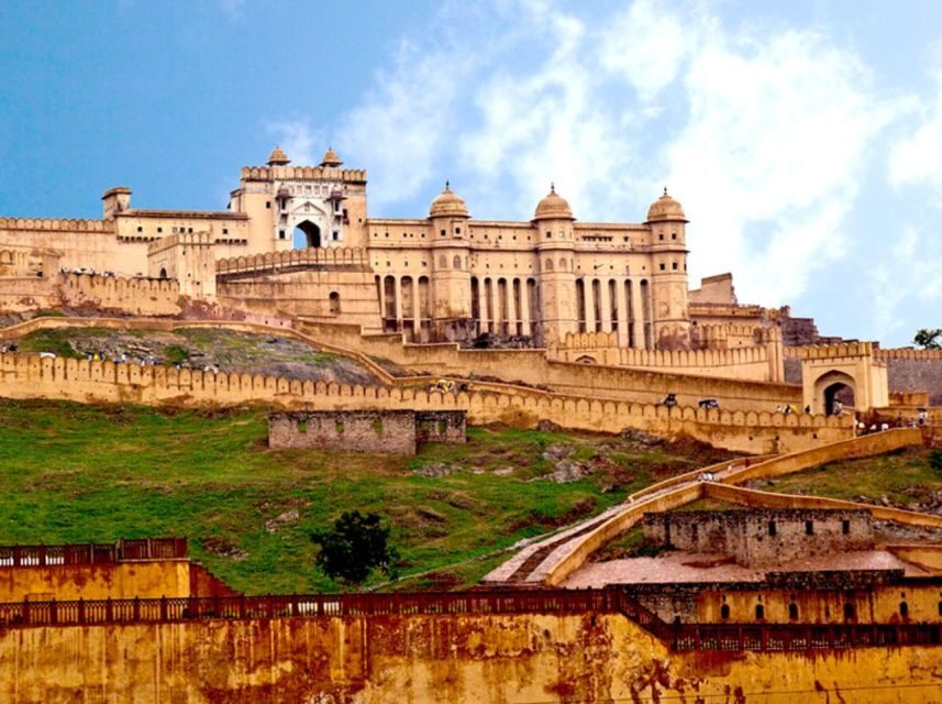 Jaipur: Private City Tour With Tour Guide & Transport - How the Tour Balances Value and Experience