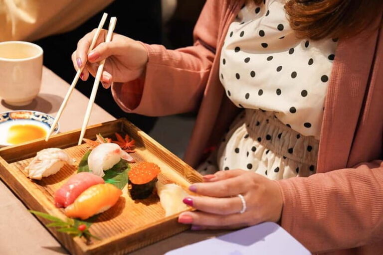 Kanazawa: Sushi Making Experience at Oumicho Market - Overview of the Experience