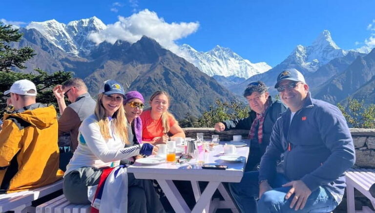 Kathmandu: Everest Helicopter Tour with Landing & Breakfast - Why This Tour Stands Out