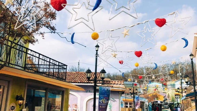 Korea: North VS South Korea comparison tour - Transportation and Group Size