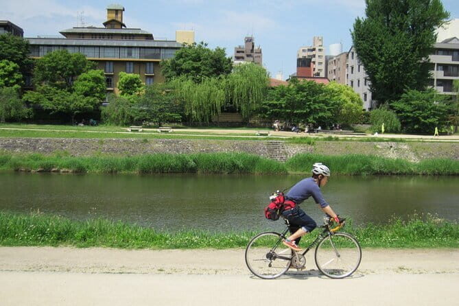 Kyoto E-Bike Tour of Hidden Gems, Backstreets and Temples - Who is This Tour Perfect For?