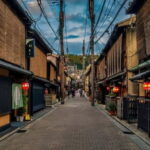 Kyoto: Gion Night Tour Stories of Geisha and Maiko - Why This Tour Stands Out