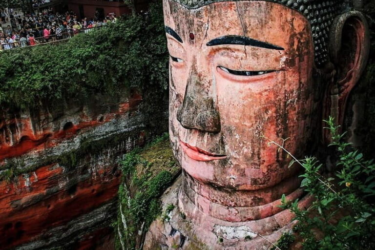 Leshan Giant Buddha & Huanglongxi Ancient Town Day Tour - What to Expect: Practical Details