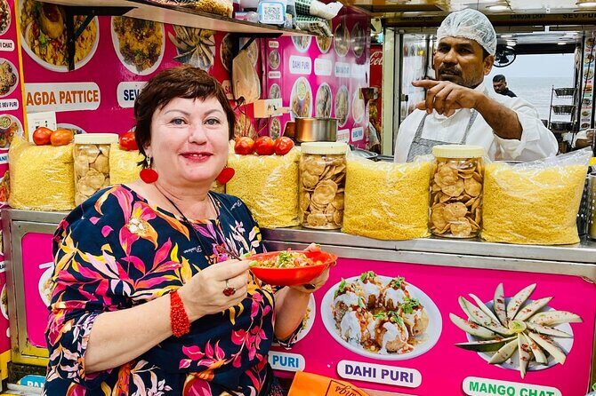 Mumbai Street Food & Beach Tour with 10+ Tastings - Beach Break & Sunset Moments