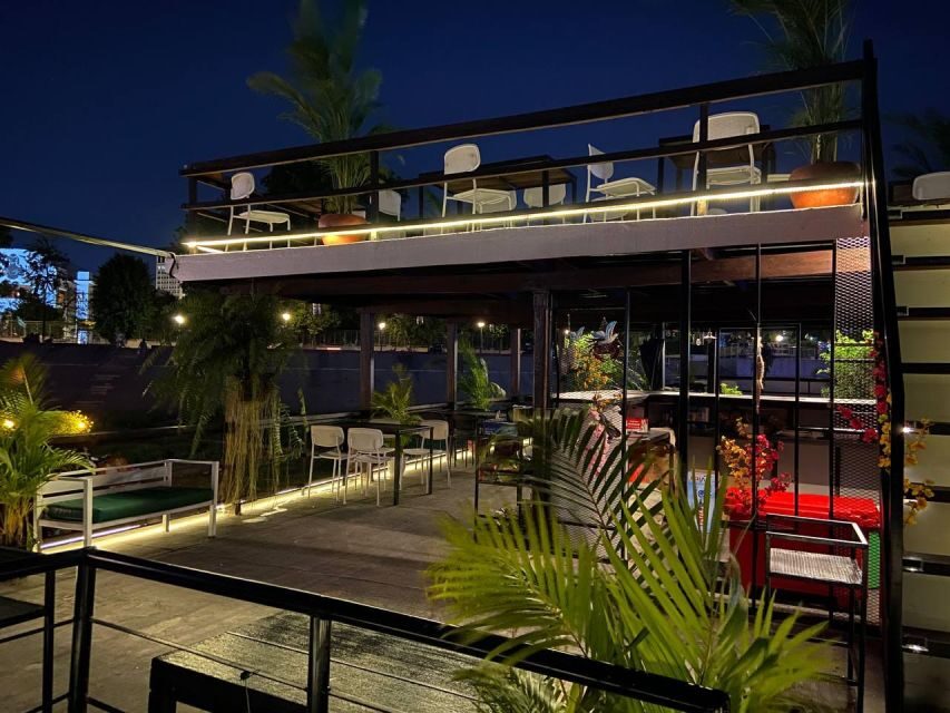 Nightlife three hours food tours - The Benefits of Booking This Tour