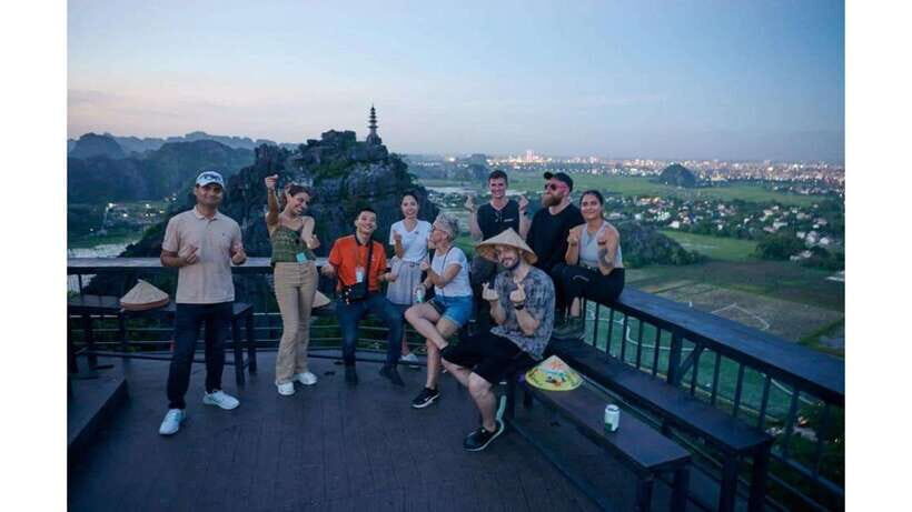 Ninh Binh Sunset Tour & Hoa Lu Ancient Town Visit - Authentic Experiences and Useful Insights from Reviews