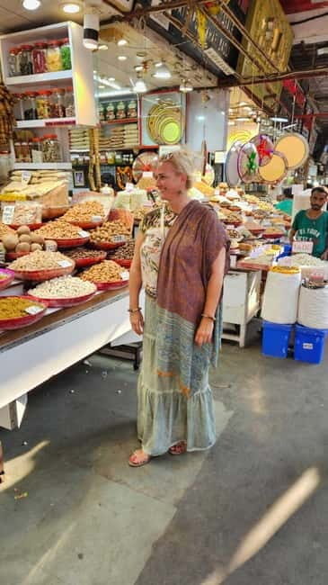 Old Delhi: Night Feast in Old Delhi Guided Food Tour - The Sum Up: Why This Food Tour Is a Smart Choice