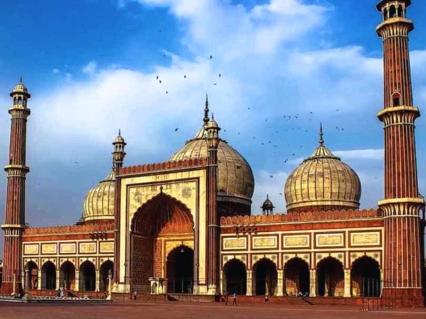 Old Delhi: Walking Tour with Tuk Tuk Ride & Snacks (Español) - Who Will Love This Experience?