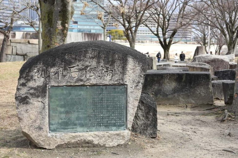 Osaka Castle Private Guided Tours in Samurai Armor - Exploring the Sacred Spots