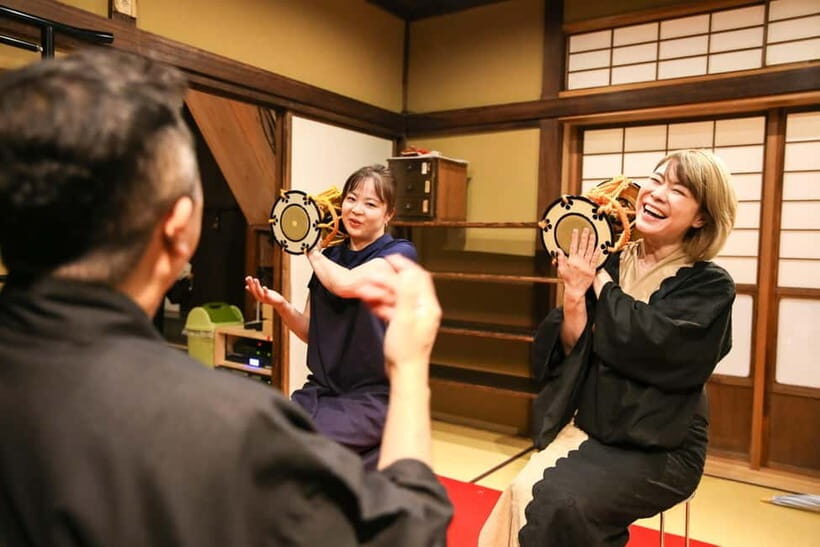 Osaka: Noh Performance with English Subtitles and Workshop - Why This Experience Works