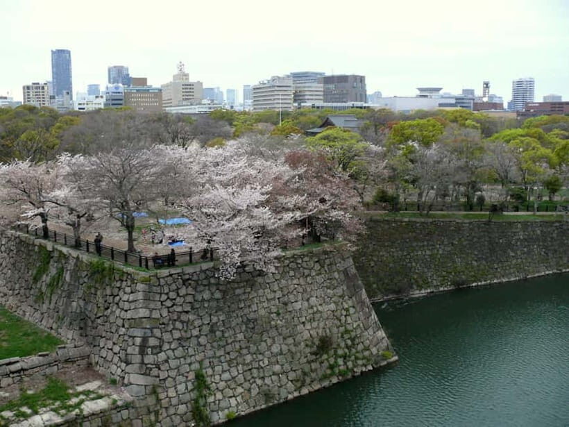 Osaka: Osaka Castle 3 hours Historical Walking Tour - An in-depth look at the Osaka Castle tour