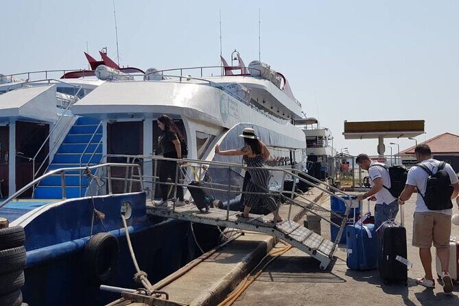 Phi Phi Island To Phuket By Phi Phi Cruiser - What Makes This Ferry a Good Deal