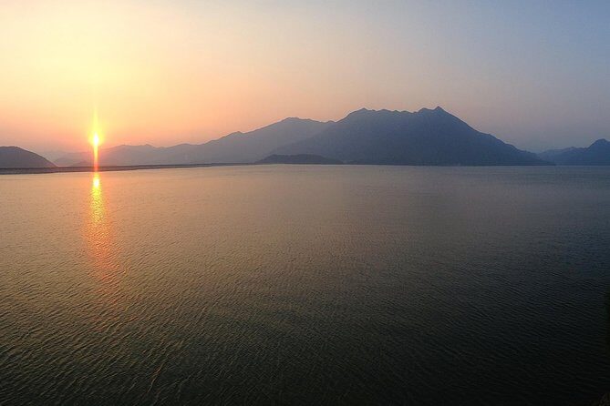 Plover Cove Bicycling and Hiking Waterfall Adventure - What Makes the Guides Stand Out?