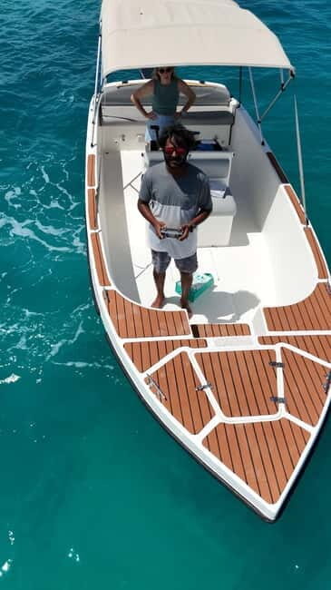 Private Snorkeling with Turtles in the Maldives - The Hidden Value in the Price