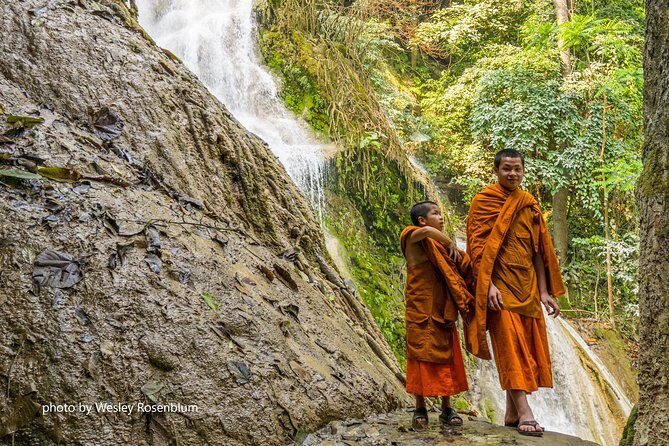 Private Tour Full-day Morning Market, Villages and Scenic Kuang Si Waterfall - Visiting Traditional Villages