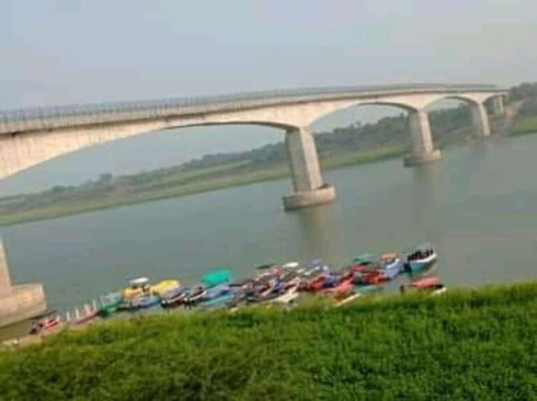 Ranthambore Gharial Sanctuary and Chambal Safari by boats. - The Scenic Beauty of Chambal River and Its Wildlife