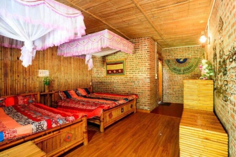 Sapa trekking tour for 2D1N (Lao Chai - Ta Van - Cat Cat ) - Transportation & Group Size