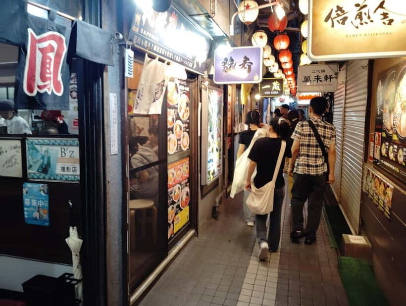 Sapporo: Night Ramen Crawl Through the Famous Yokocho Alley - The Flavors and Stories of Ramen in Susukino