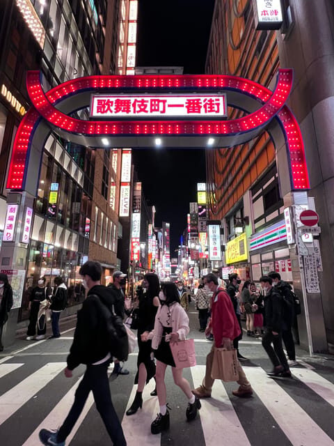 Shinjuku Kabukicho & Golden Gai Night Walking Tour - Why the Tour Matters: Value and Authenticity