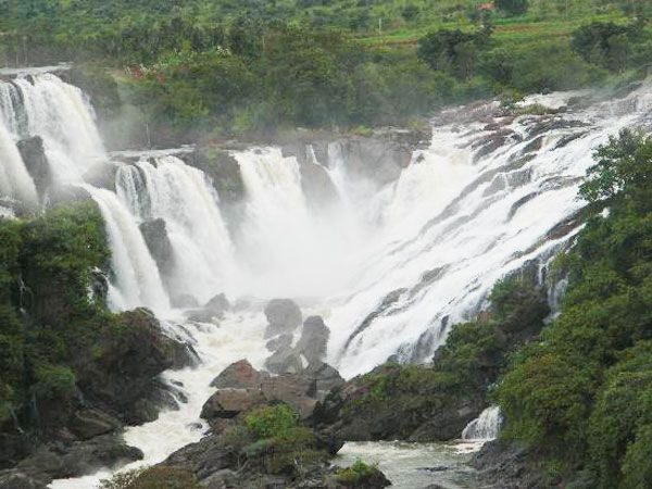 Shivanasamudra Waterfalls & Ancient Somnathpur Tour - Exploring Shivanasamudra Waterfalls