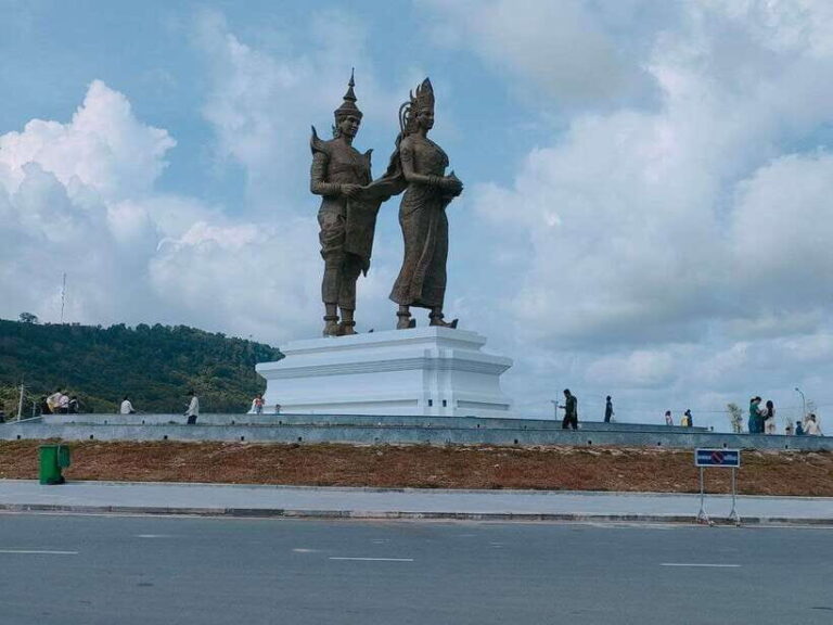 Sihanoukville Full Day City Tour with Transportation & Guide - What We Love About This Tour