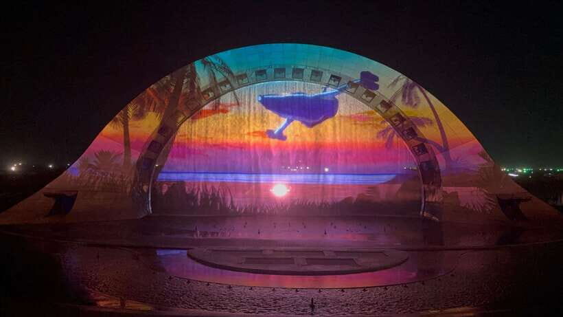 Sunset Town Phu Quoc Sightseeing With Kiss Of The Sea Show - What to Expect from the Tour