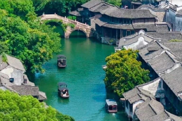 Suzhou: one-day tour of Wuzhen high-end private group - Practical Tips for Travelers