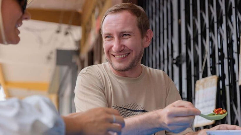 Taste of Bangkok: Michelin Guide Streetfood Small Group Tour - A Closer Look at the Itinerary