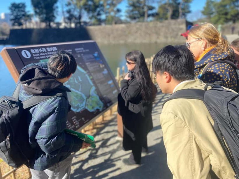 Tokyo: Imperial Palace with Nostalgic Alley Kagurazaka tour - Detailed Breakdown of the Tour