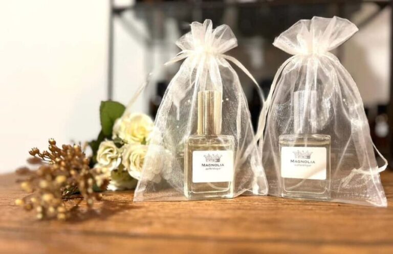 Tokyo Omotesando Original Perfume Making Experience/Workshop - The Art of Perfume Blending