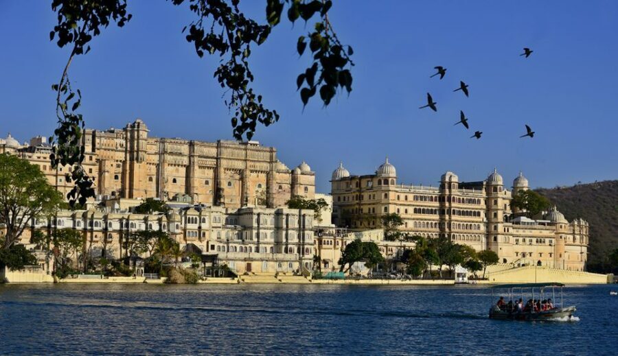 Udaipur: Guided Ghat Tour and Boat Ride - The Boat Ride: A Highlight for Scenic Splendor