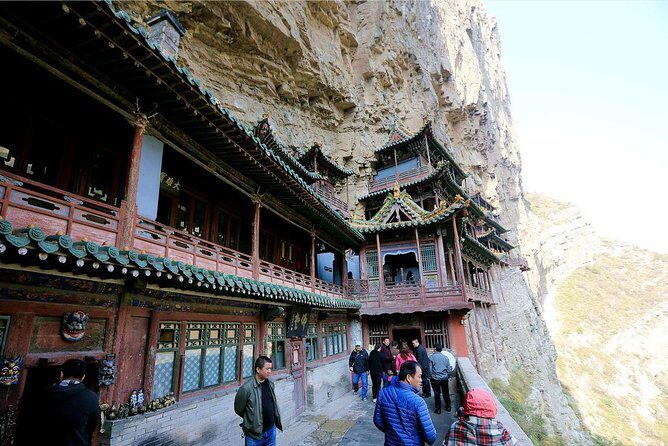1 Day Datong Yungang Grottoes & Hanging Temple Tour/from Beijing - Lunch Break: A Chance to Recharge
