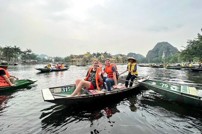 1 Day Luxury Ninh Binh Day Tour Hoa Lu Tam Coc and Mua Cave - What Makes This Tour Stand Out