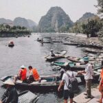 1 Day Luxury Tour to Ninh Binh: Hoa Lu Tam Coc Mua Cave Tour - Transportation & Group Size