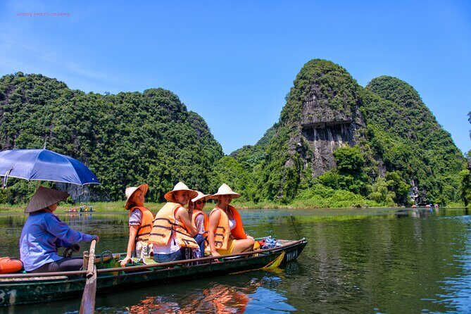 1 Day Private Ninh Binh Tour from Hanoi: Bai Dinh and Trang An - What Reviewers Say About the Tour