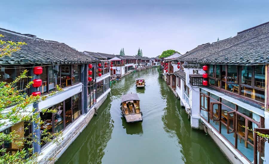 1 Day Tour of Shanghai (Film Park & Zhujiajiao Ancient Town) - What Makes This Tour Stand Out?