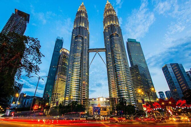 16 Hours Private Highlights Tour to Kuala Lumpur from Singapore - The Petronas Twin Towers: Icon of Modern Malaysia