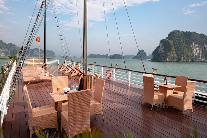 2-Day Luxury Cruise Through Bai Tu Long Bays Hidden Beauty - The Experience of a Luxury Cruise