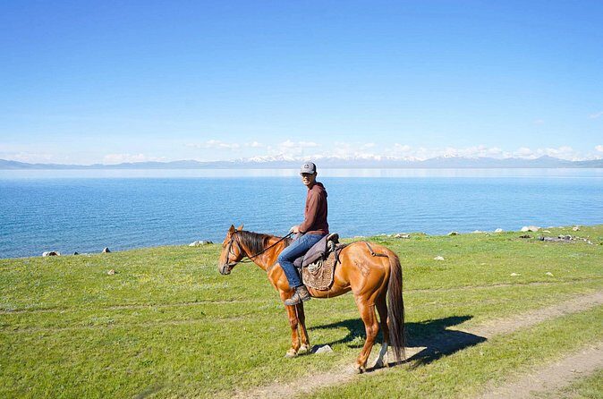 3 Day Horse Tracking to Song Kul Small Group Tour - Transportation and Group Size