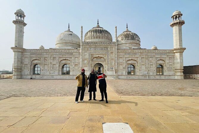 3-Day Tour Of Multan, Bahawalpur, Uch Sharif And Derawar Fort - Authentic Experiences & Local Insights