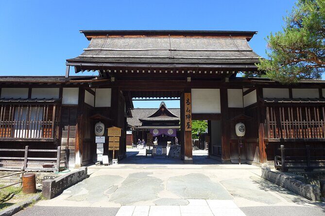 3-day trip from Osaka to Shirakawa-go - Transportation and Group Size