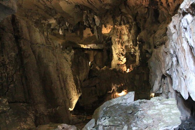 3 Days 2 Nights Unesco World Heritage Mulu 4 Showcaves - What Makes This Tour Worth Considering?