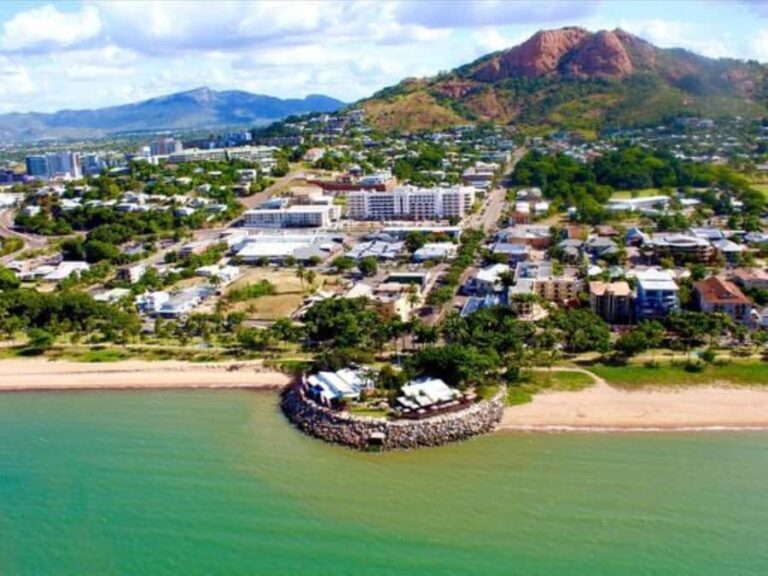 30 Minute Scenic Flight  Magnetic Island - The Logistics: What You Need to Know