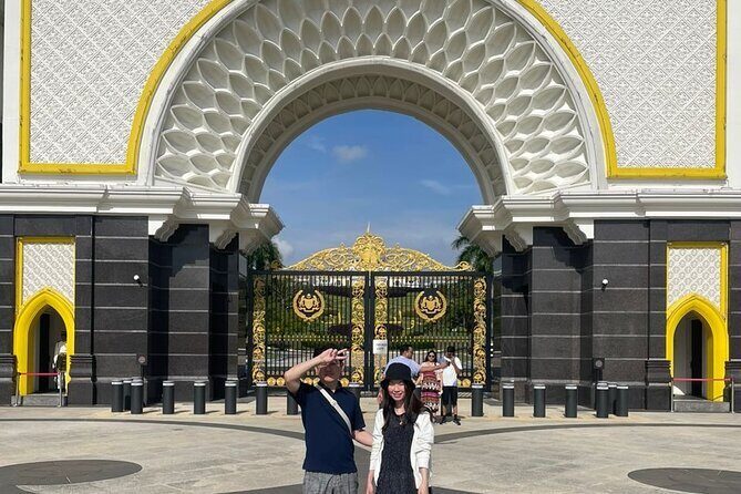 4 Hours Batu Caves and Kuala Lumpur Private Tour - What You Can Expect from This Tour